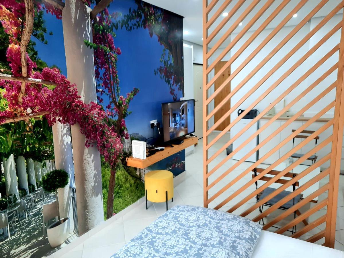 Saranda Promenade Apts Exteriér fotografie
